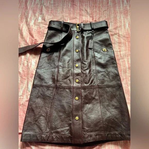 NEW COACH Espresso Lamb Leather Mahogany Snap Front Slit Midi Belt Skirt sz 0 - Picture 6 of 15